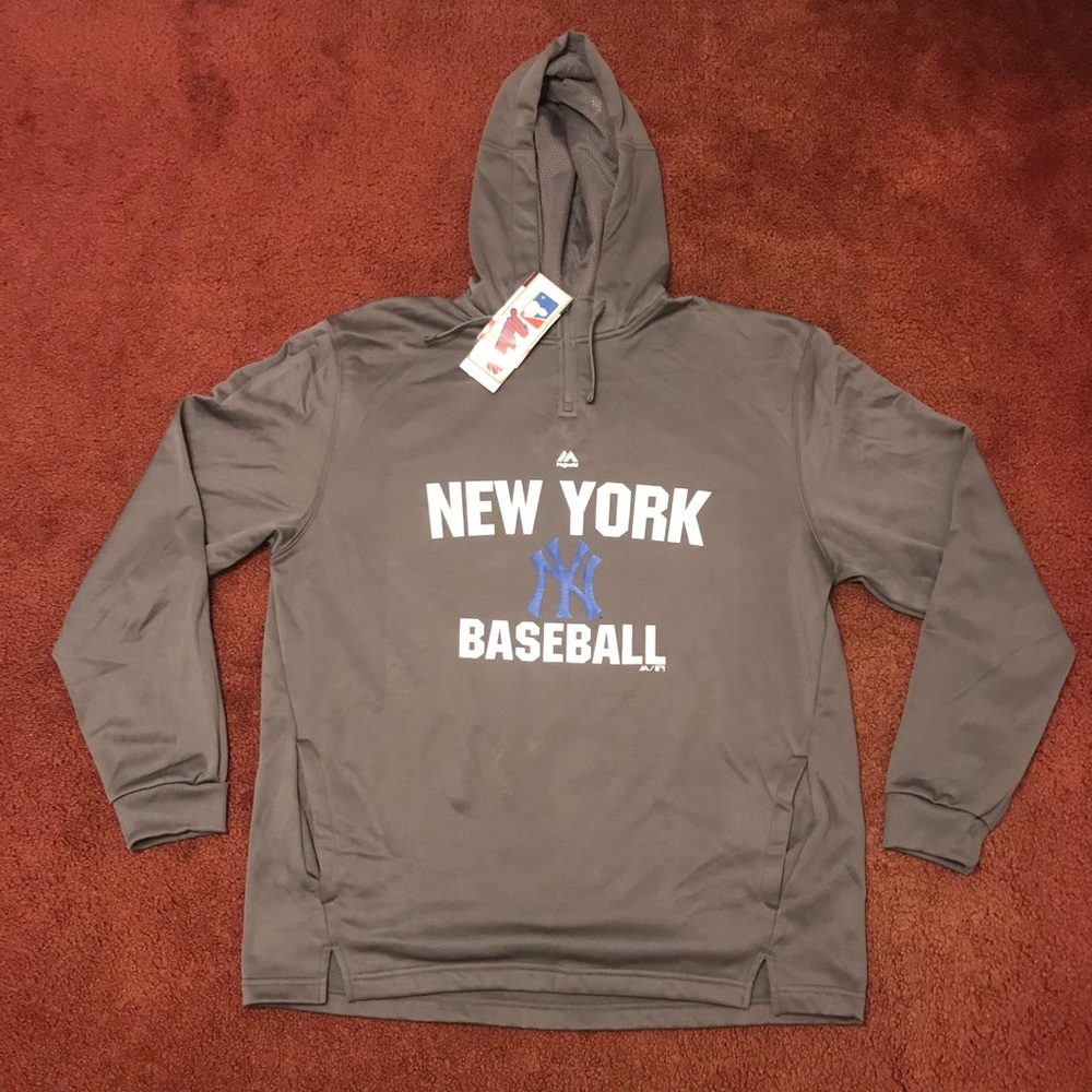 New York Yankees Sweatshirt - Picture 1 of 3